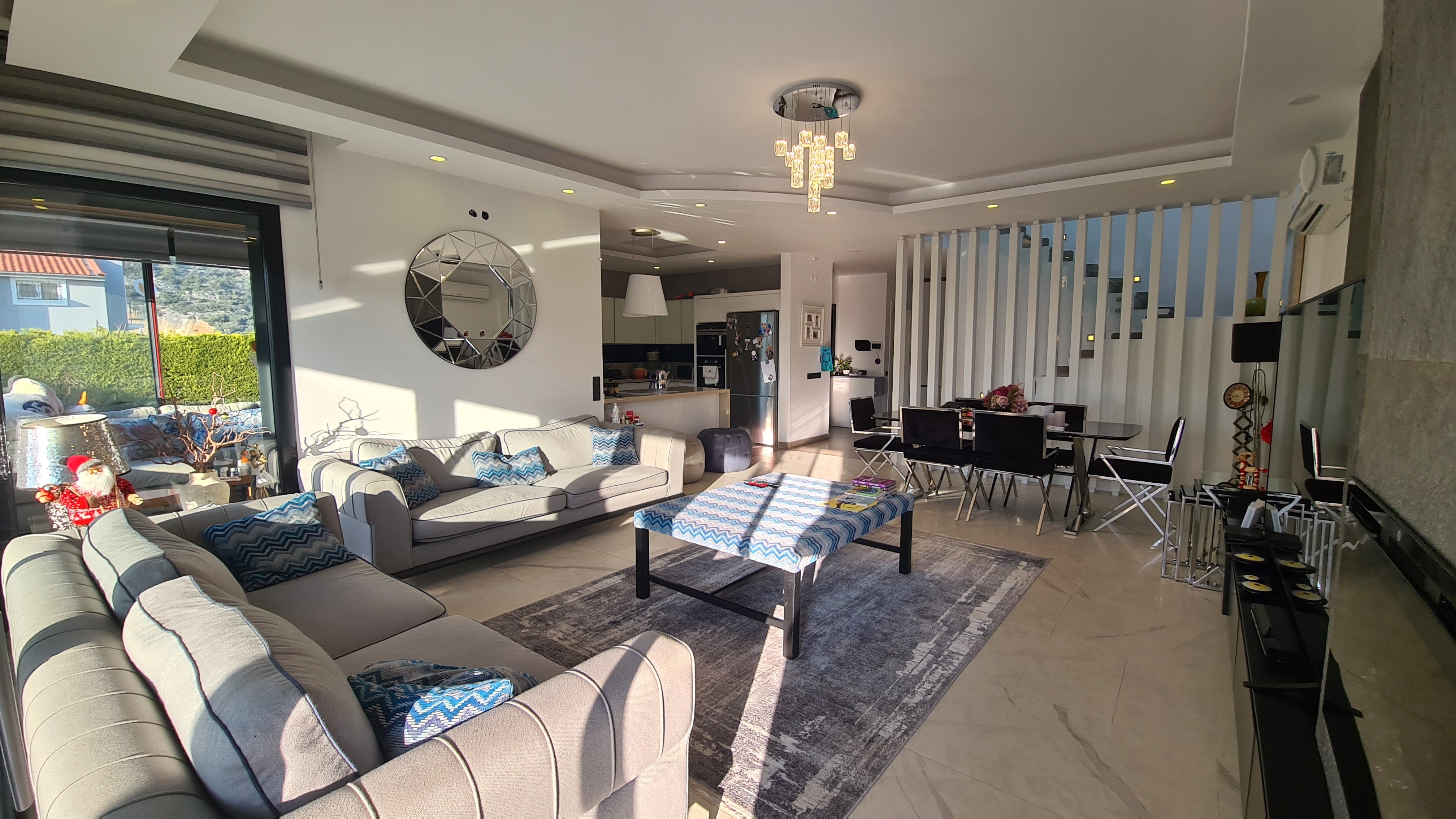 FULLY FURNISHED , 4 BEDROOM 4 BATHROOM 500 SQM PLOT 