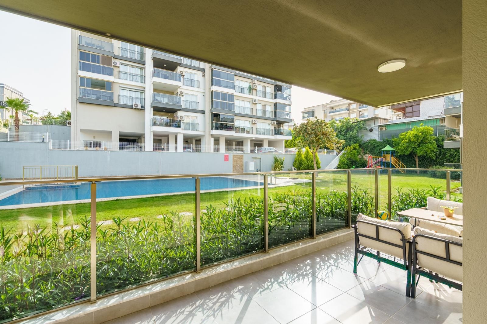 SPECIALLY DESIGNED SPACIOUS 2+1 GARDEN FLOOR