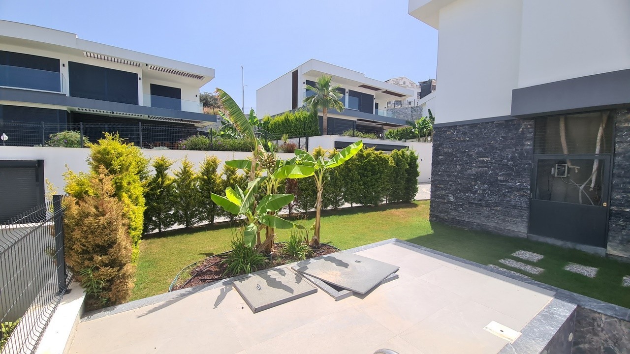 BOUTIQUE VILLA WITH PRIVATE POOL CLOSE TO THE BEACH