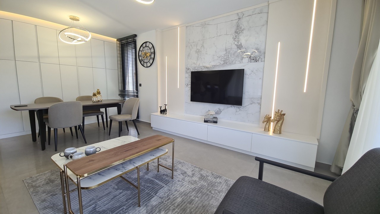 PRIVATE DETACHED VİLLA 300 SQM GARDEN IN GÜZELÇAMLI