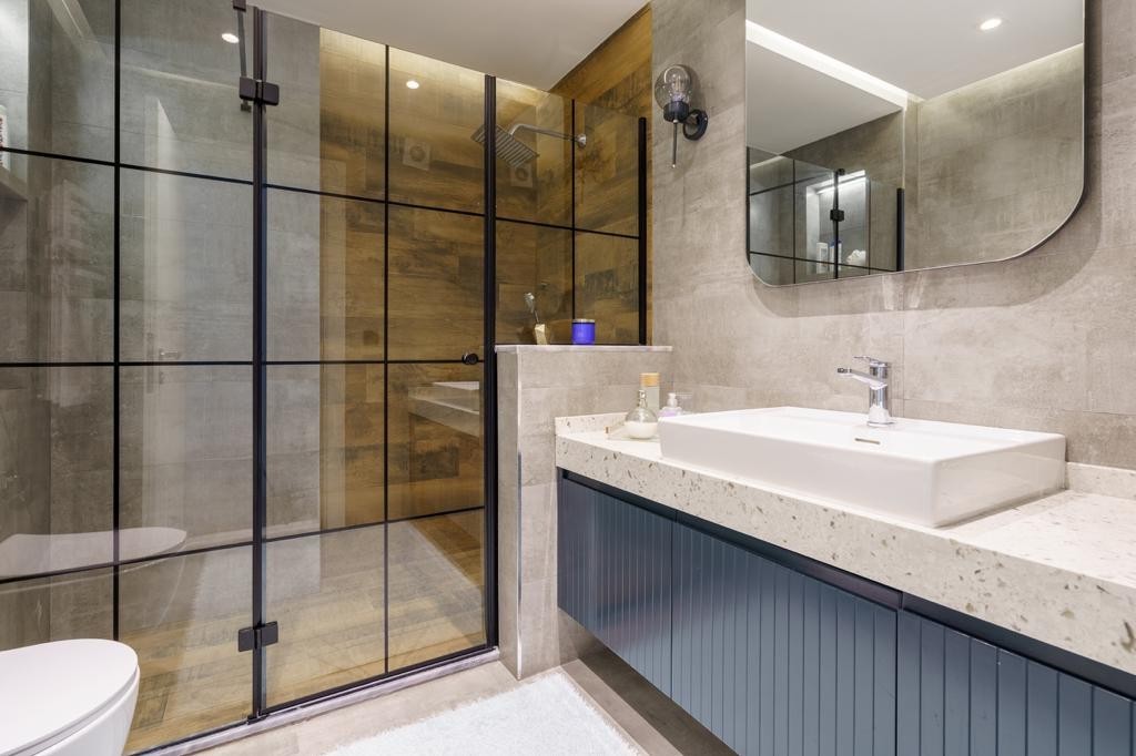 Magnificent Duplex Apartment with Sea View, Near Marina Area