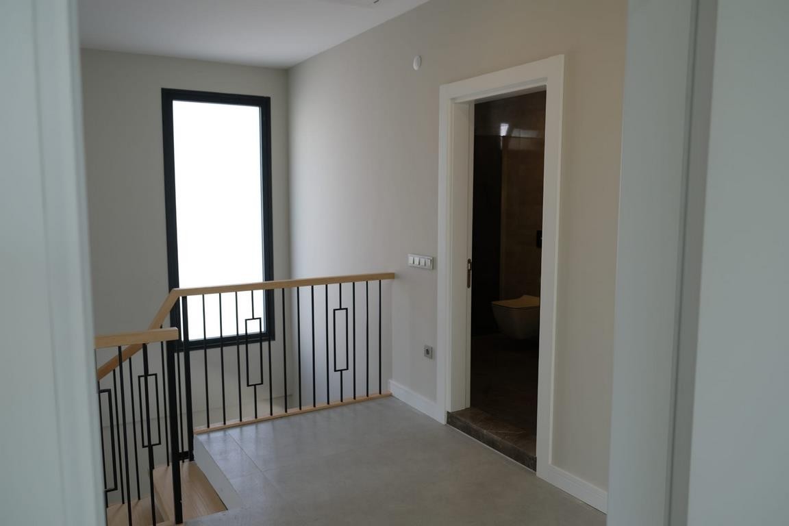 4+1 Villa with Private Pool in Ladies Beach