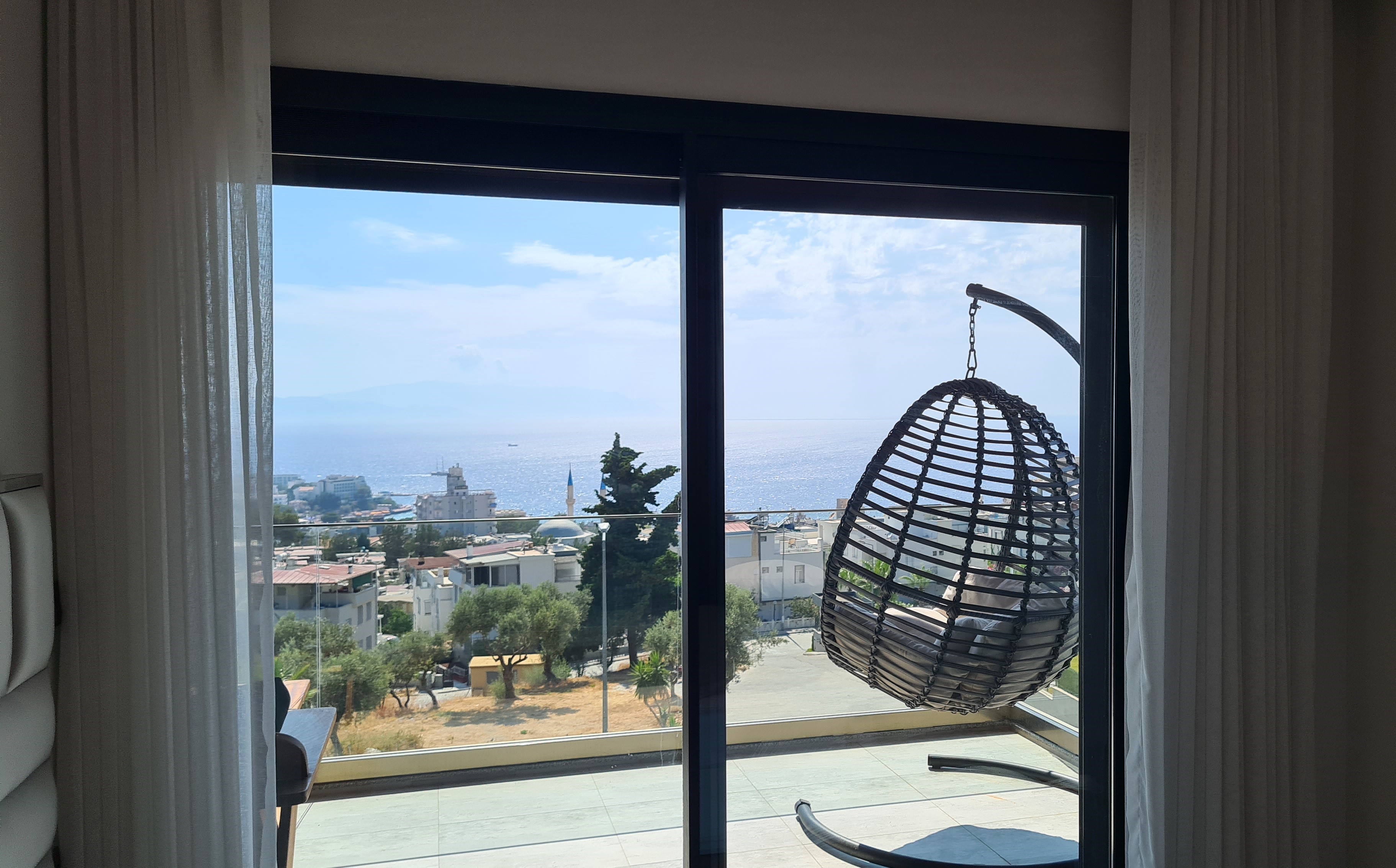 Luxury 3+1 Apartment with Full Sea View, Within Walking Distance to Ladies Beach, in a Prestigious Complex