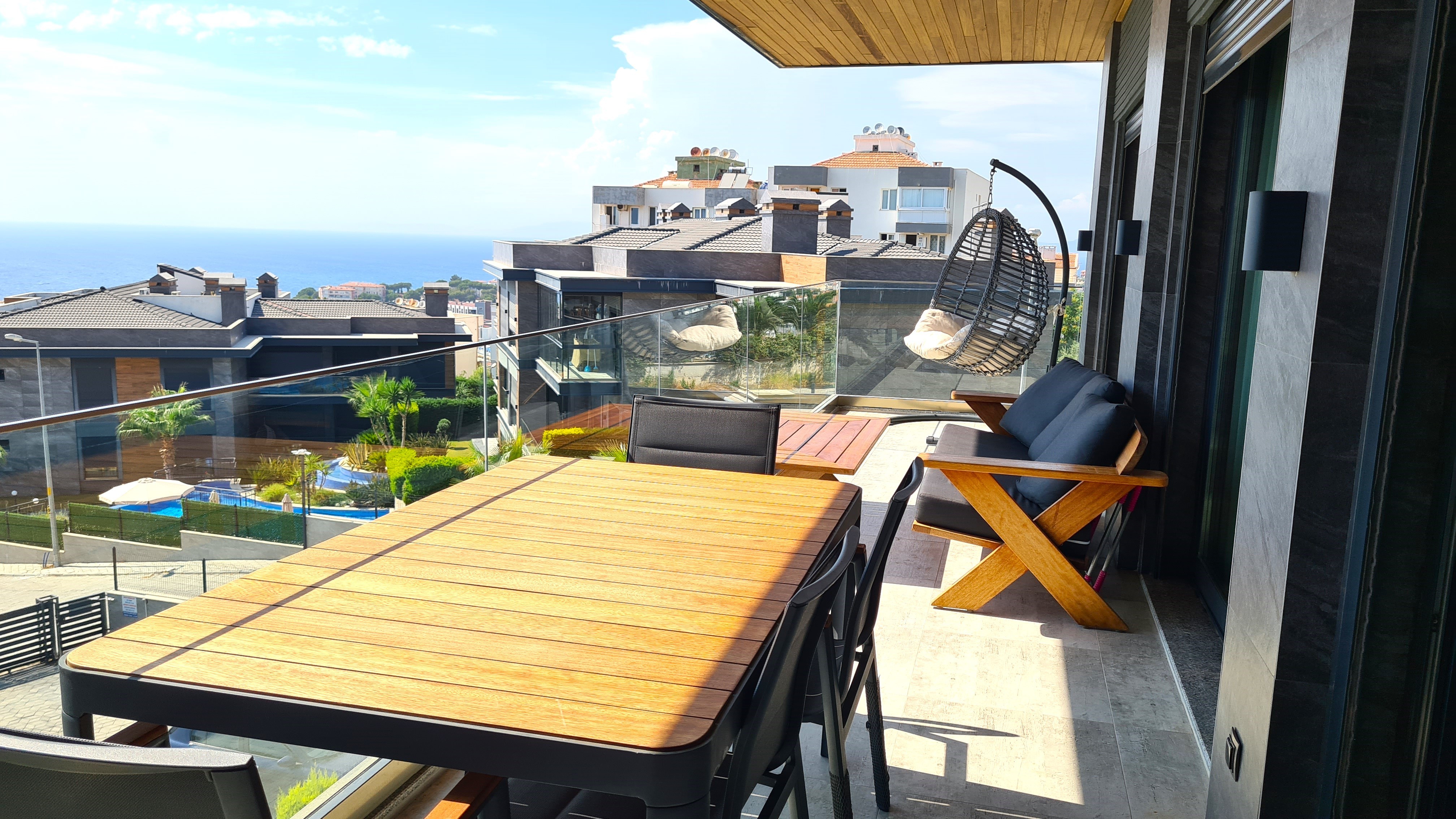 Luxury 3+1 Apartment with Full Sea View, Within Walking Distance to Ladies Beach, in a Prestigious Complex