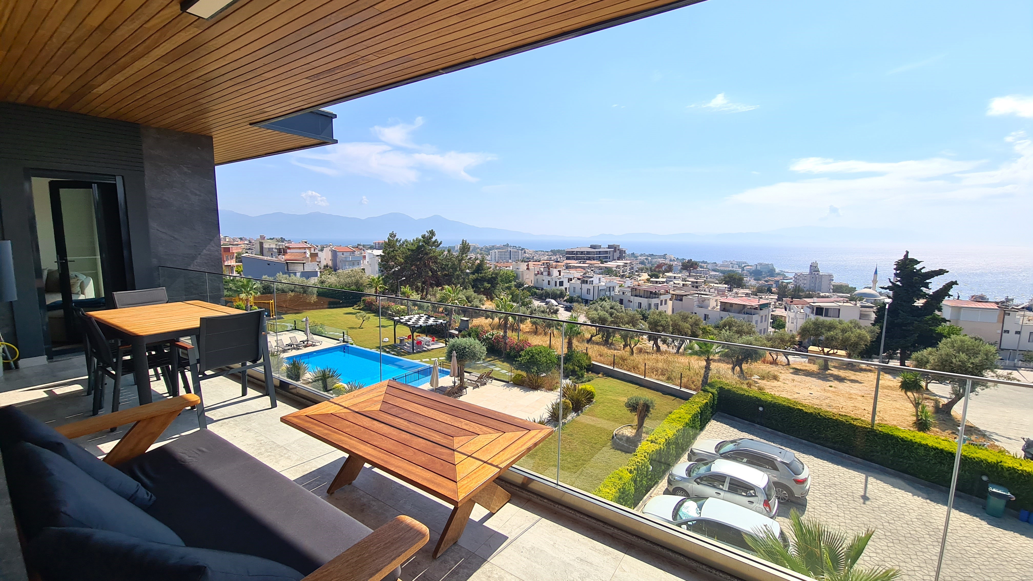 Luxury 3+1 Apartment with Full Sea View, Within Walking Distance to Ladies Beach, in a Prestigious Complex