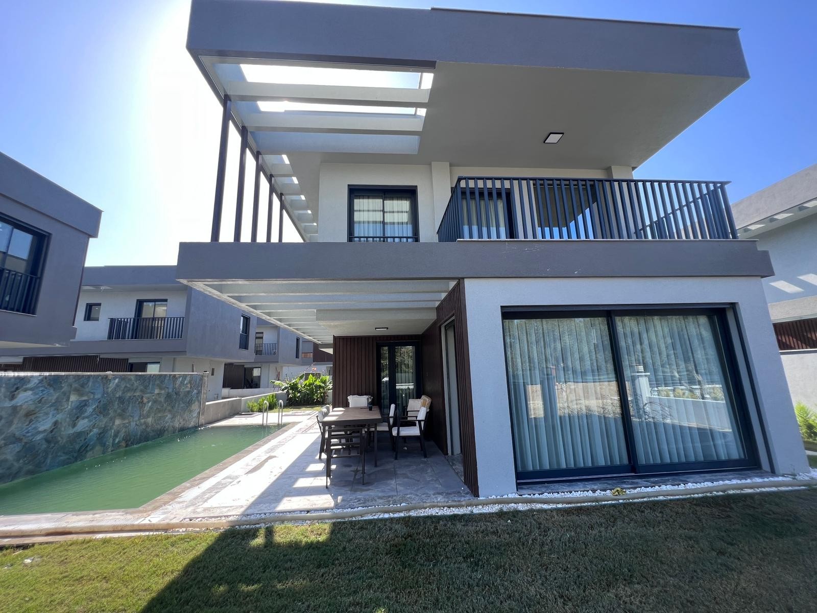 Modern Architecture 4+1 Villa in Davutlar