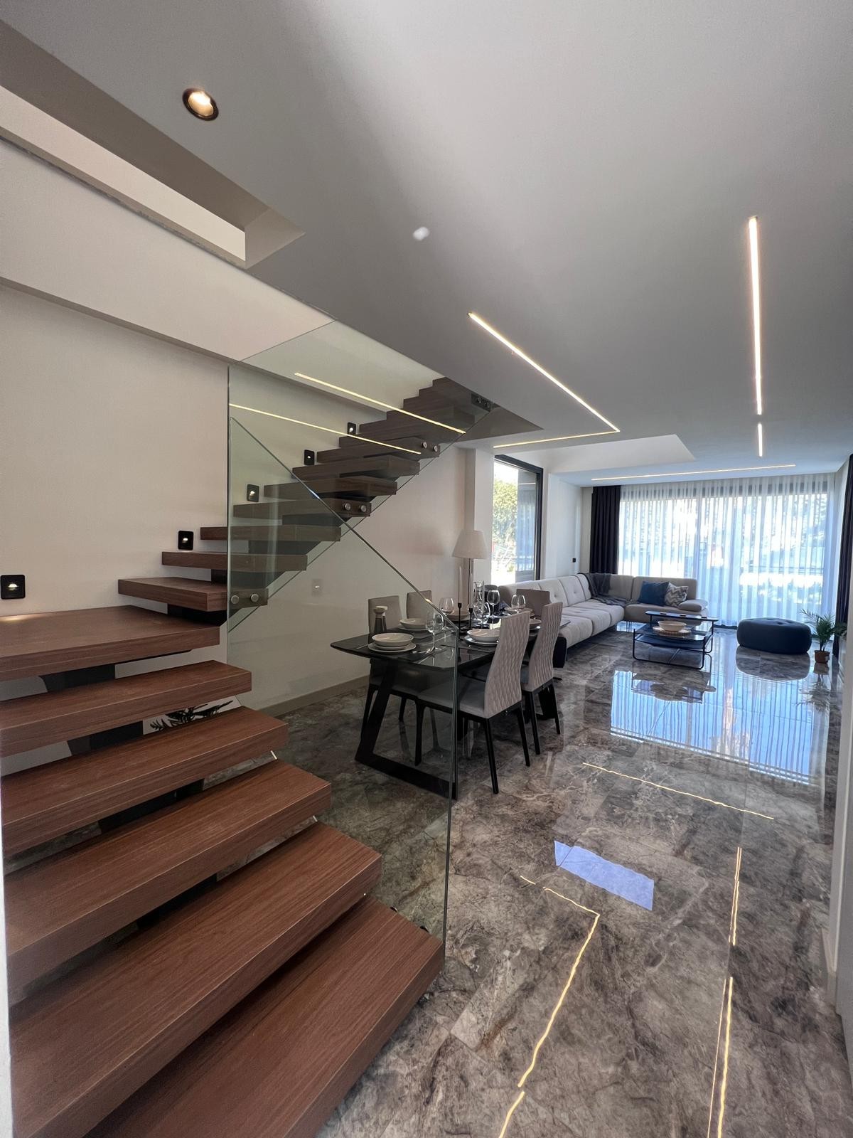 Modern Architecture 4+1 Villa in Davutlar