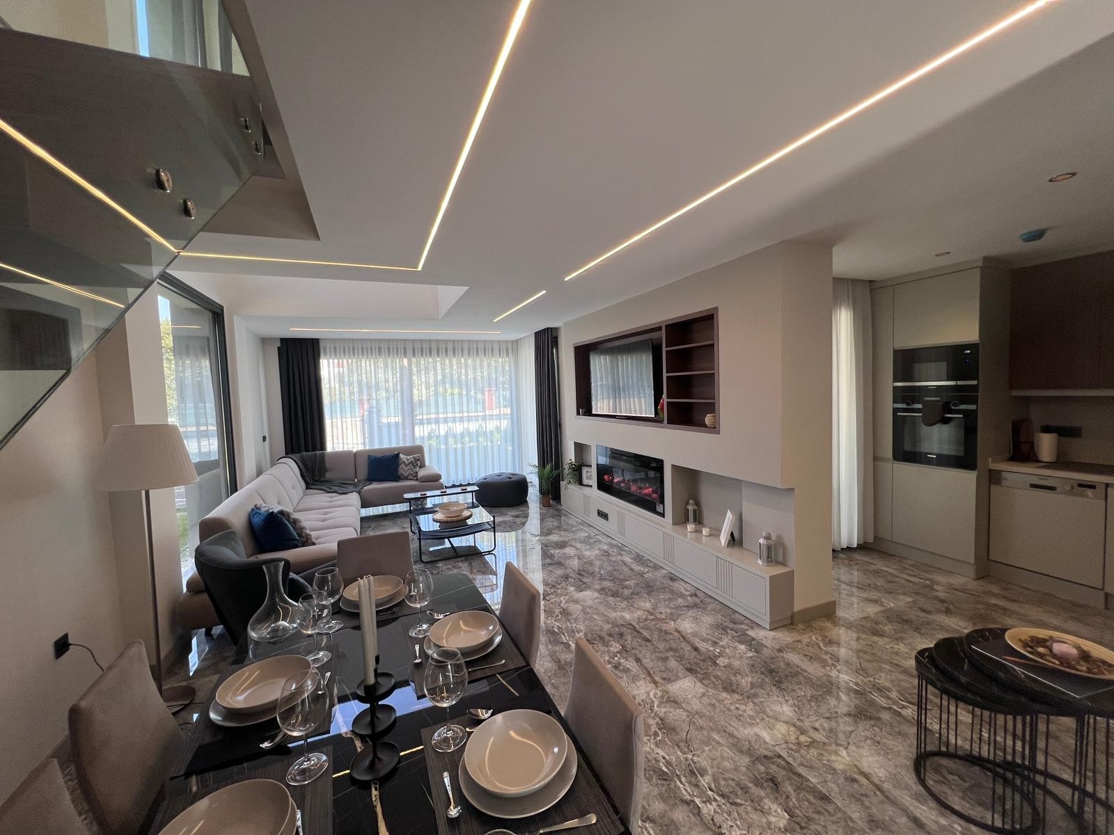 Modern Architecture 4+1 Villa in Davutlar