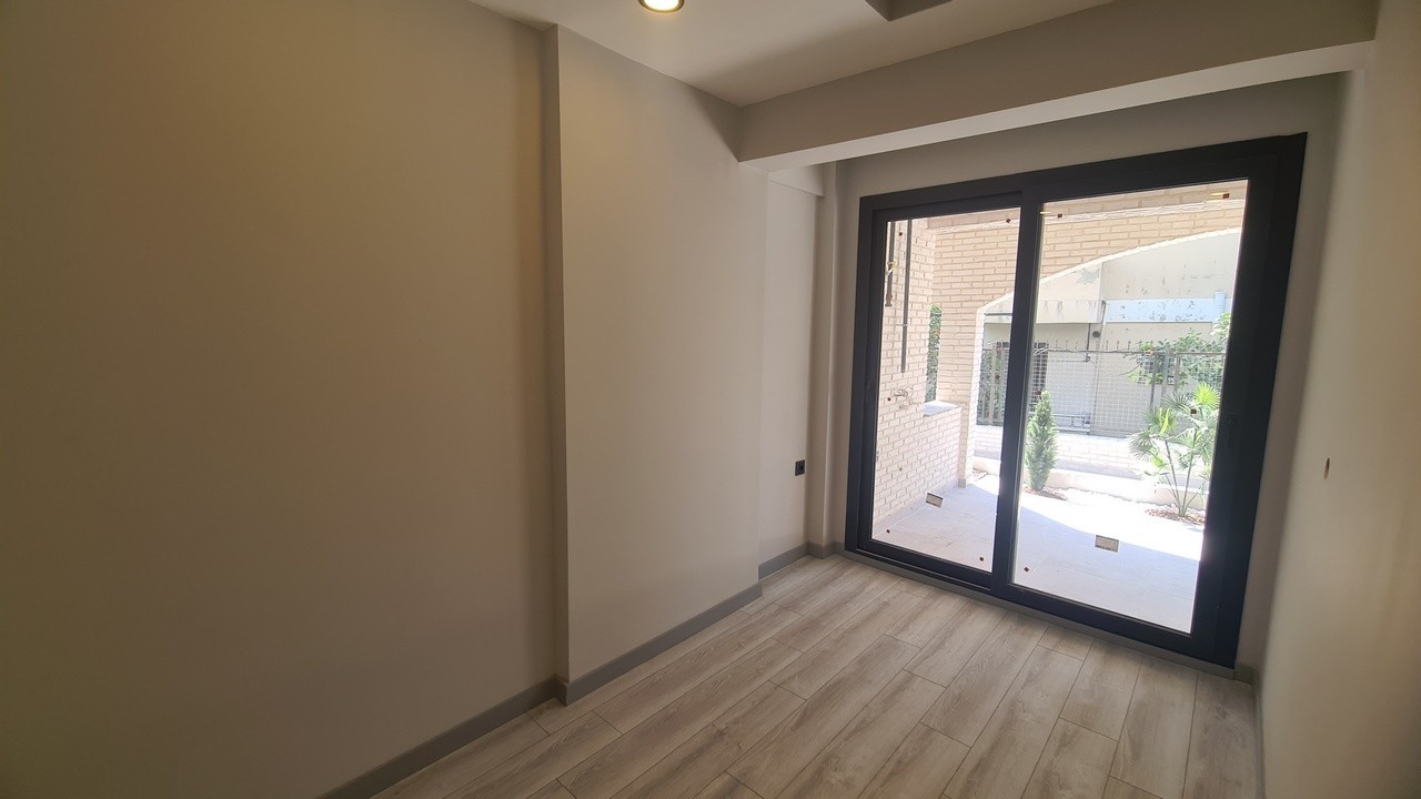 COUNTRY MODERN ARCHITECTURE APARTMENTS ON THE LADİES BEACH