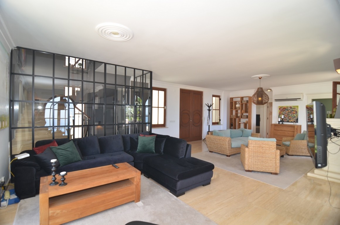 Unique Villa For Sale in Oasis sky Club in Alanya Turkey