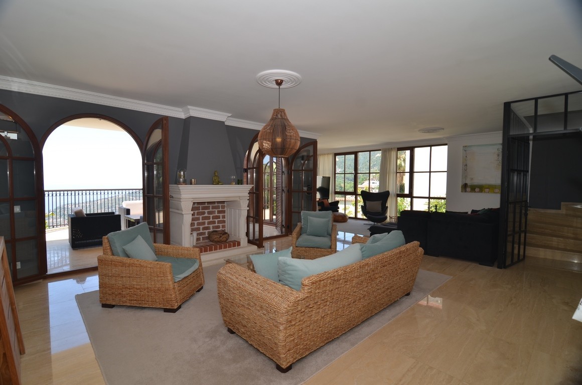 Unique Villa For Sale in Oasis sky Club in Alanya Turkey