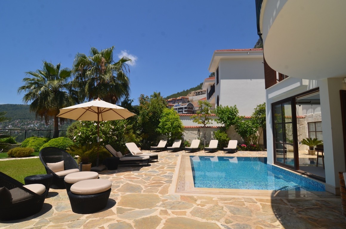 Unique Villa For Sale in Oasis sky Club in Alanya Turkey