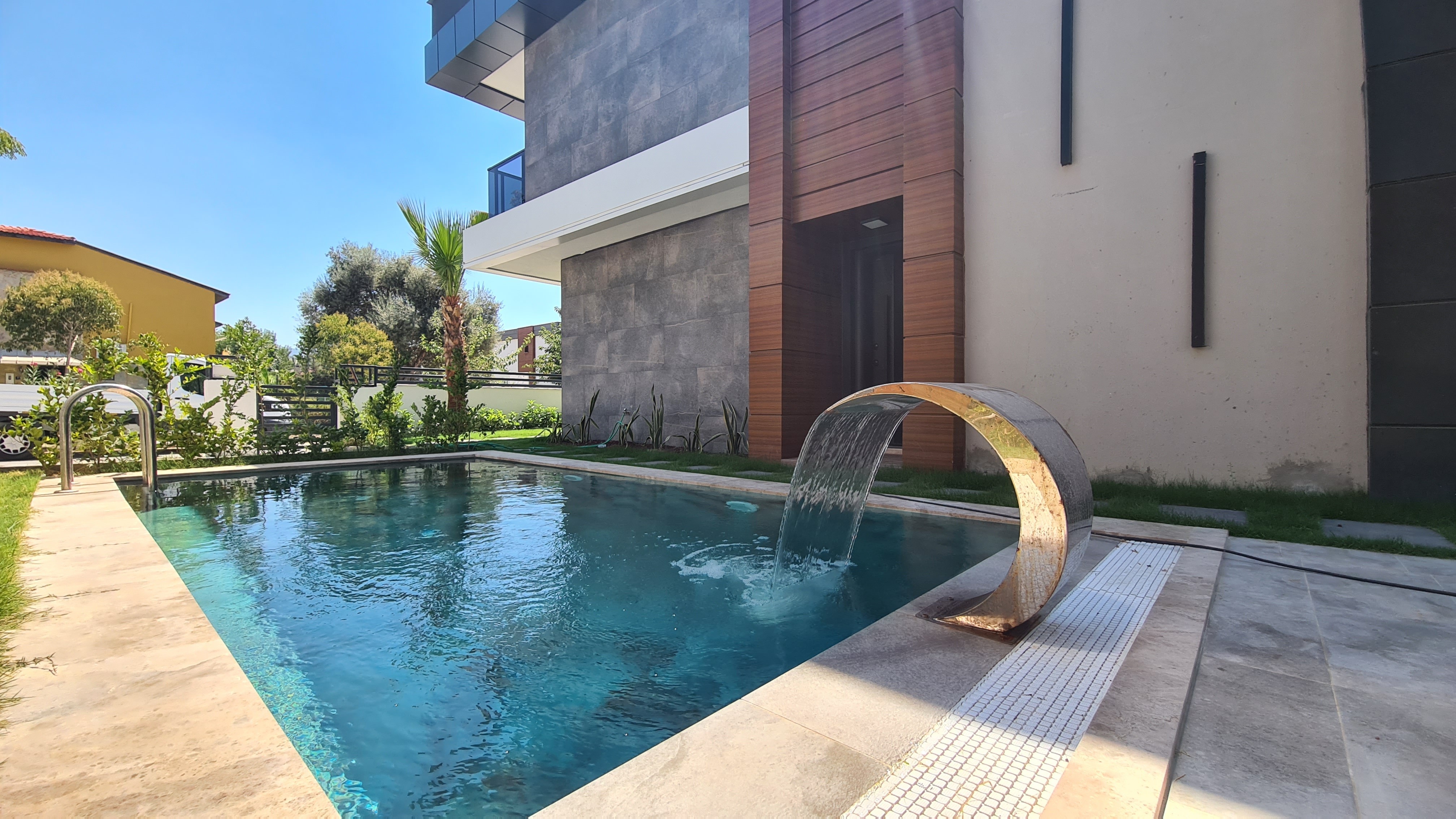 For Sale: Modern 4-Bedroom, 4-Bathroom Villa with Private Pool , Just 700 Meters from the Beach in Kuşadası