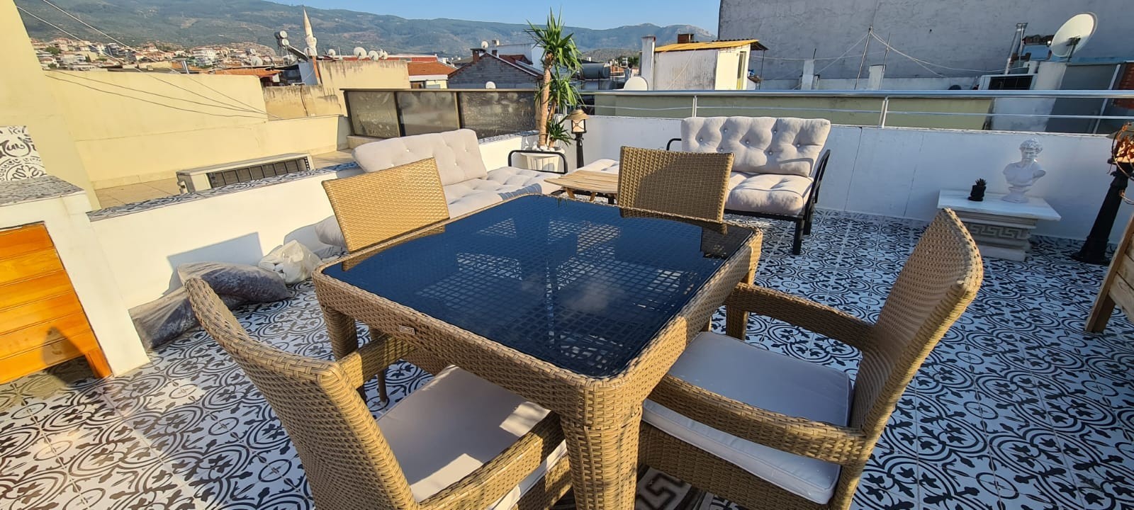 An unusual Rooftop Duplex in the very heart of Selçuk, Very Close to the Ancient City of Ephesus