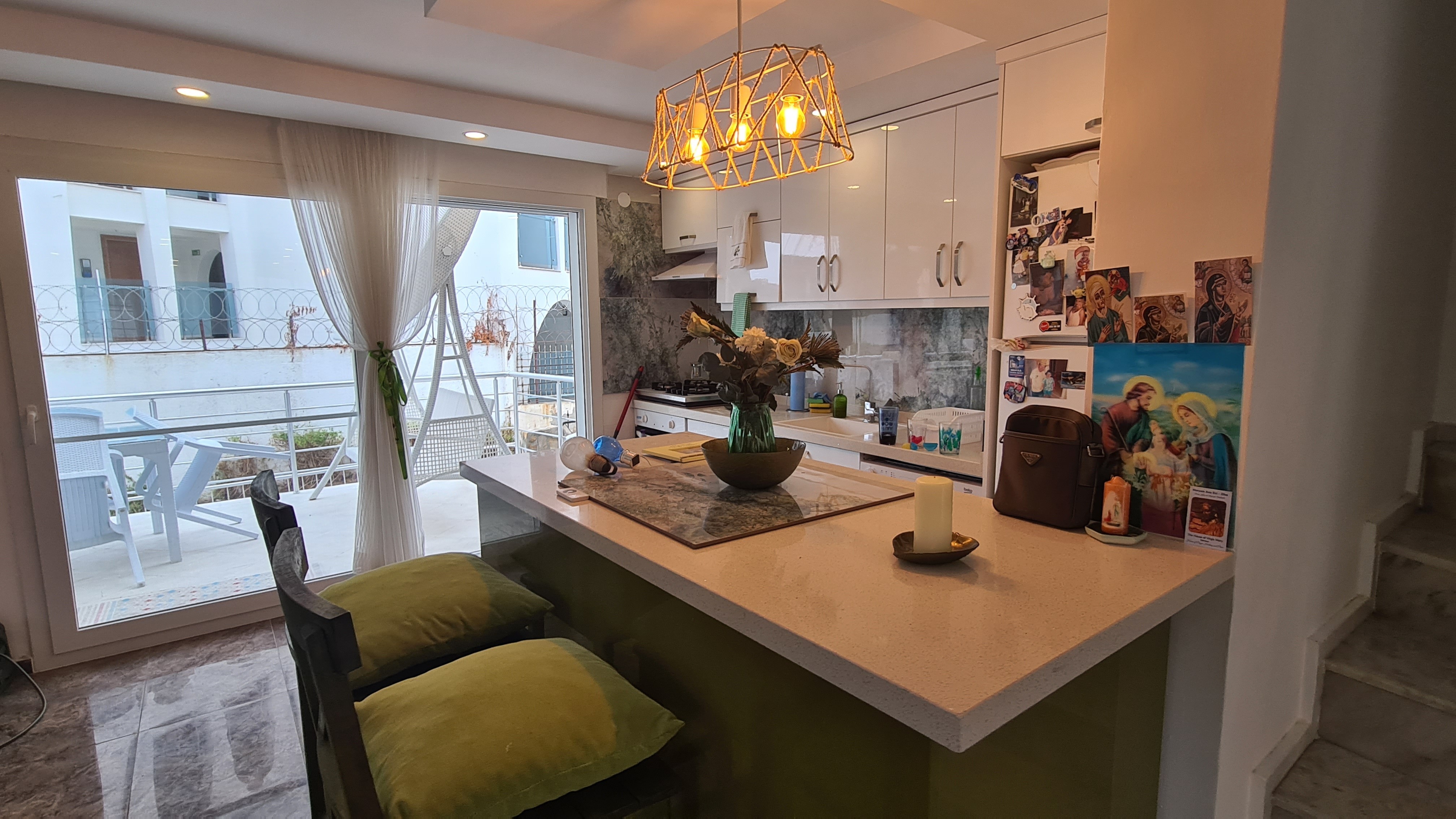 Semi-Detached 5 Bedroom 3 Bathroom Holiday Home with Spacious Garden, Just 50 Meters from Ladies Beach, Kuşadası