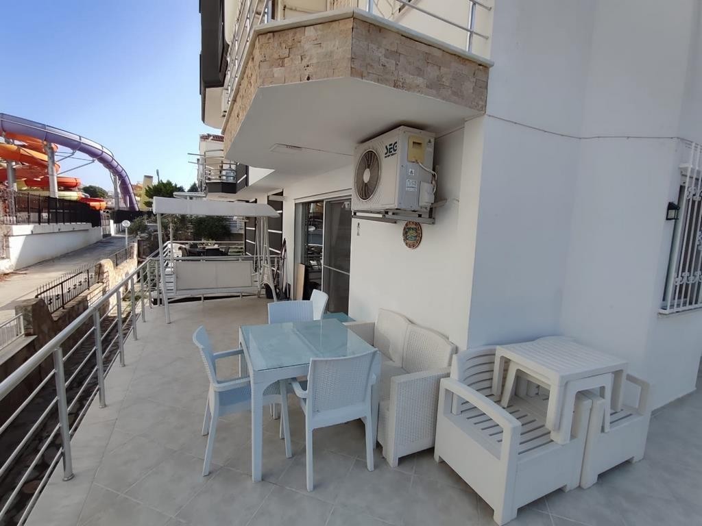 Semi-Detached 5 Bedroom 3 Bathroom Holiday Home with Spacious Garden, Just 50 Meters from Ladies Beach, Kuşadası