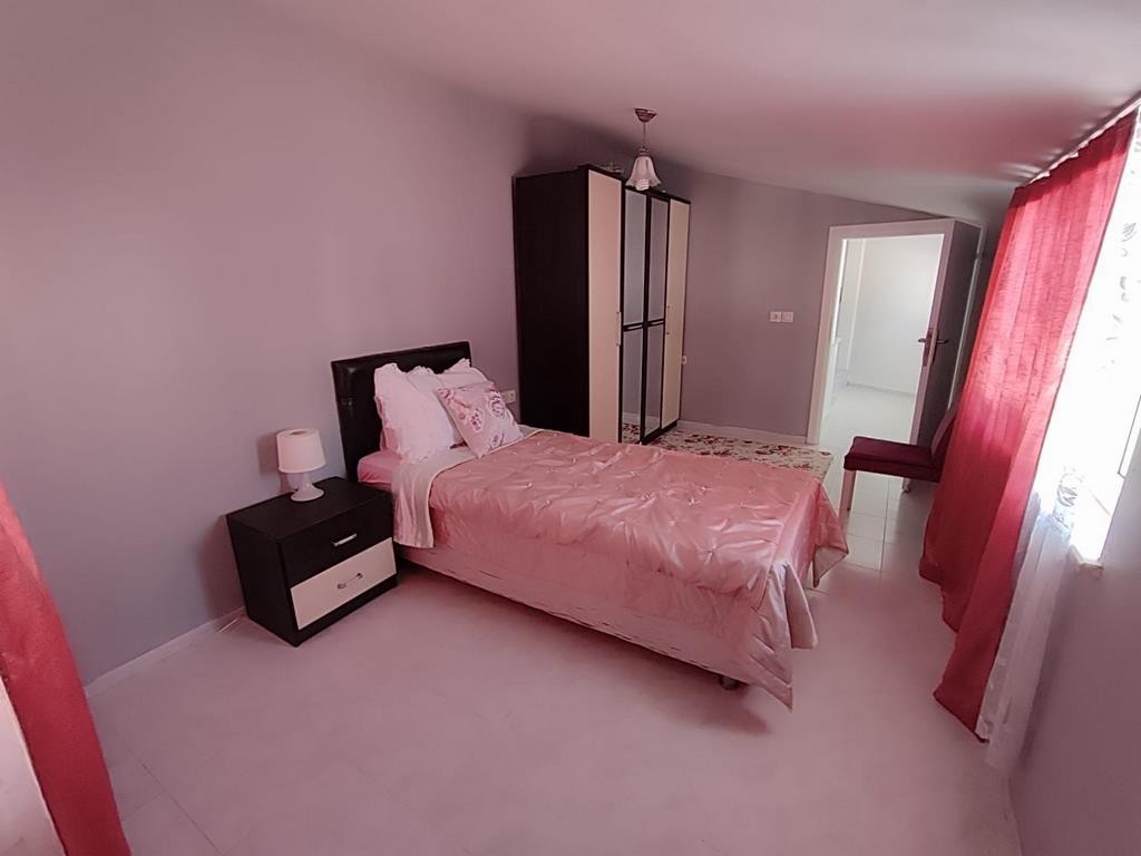 Semi-Detached 5 Bedroom 3 Bathroom Holiday Home with Spacious Garden, Just 50 Meters from Ladies Beach, Kuşadası