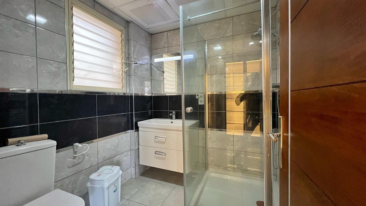 PRIVATE DETACHED VILLA  WITH SEA VIEW IN MARINA AREA