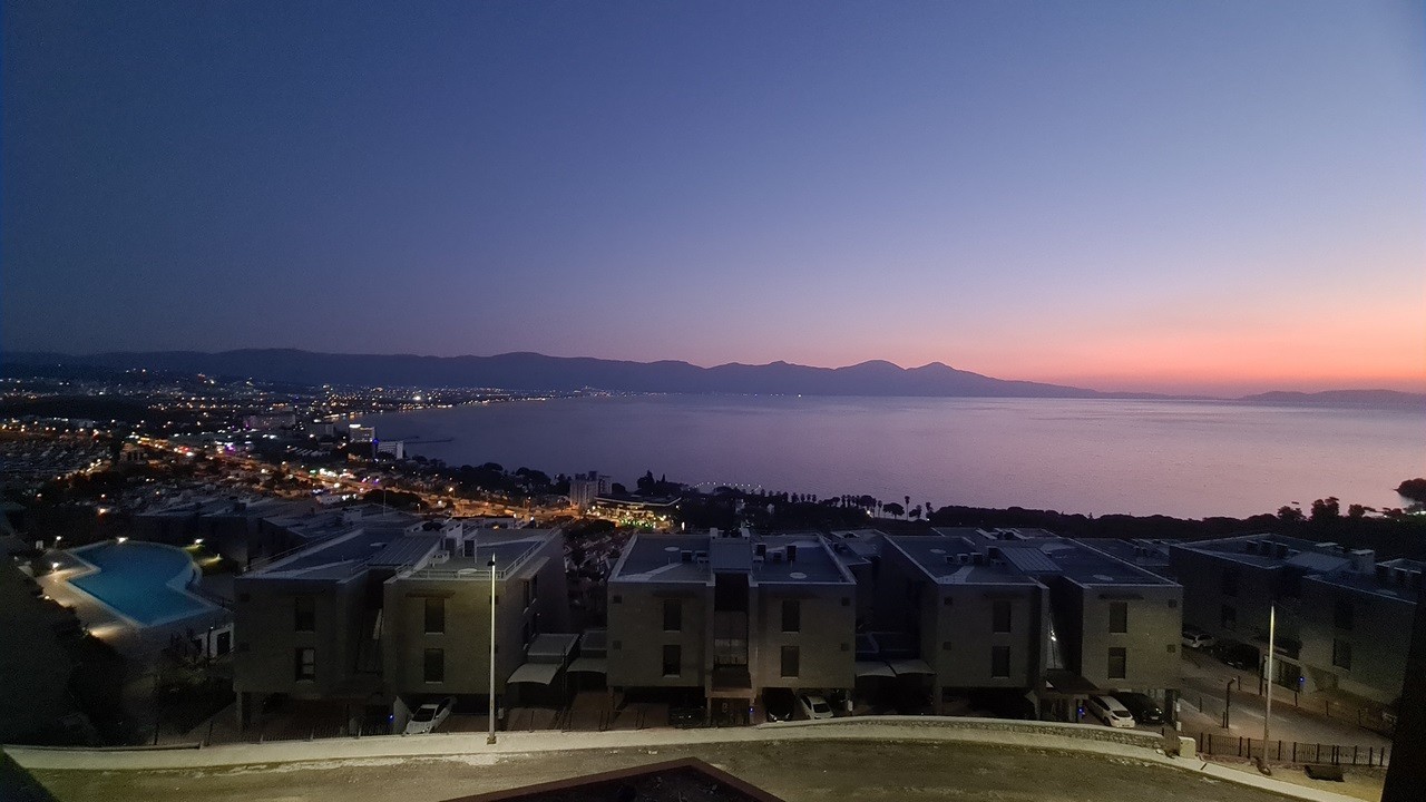 Private Apartment with Ocean View