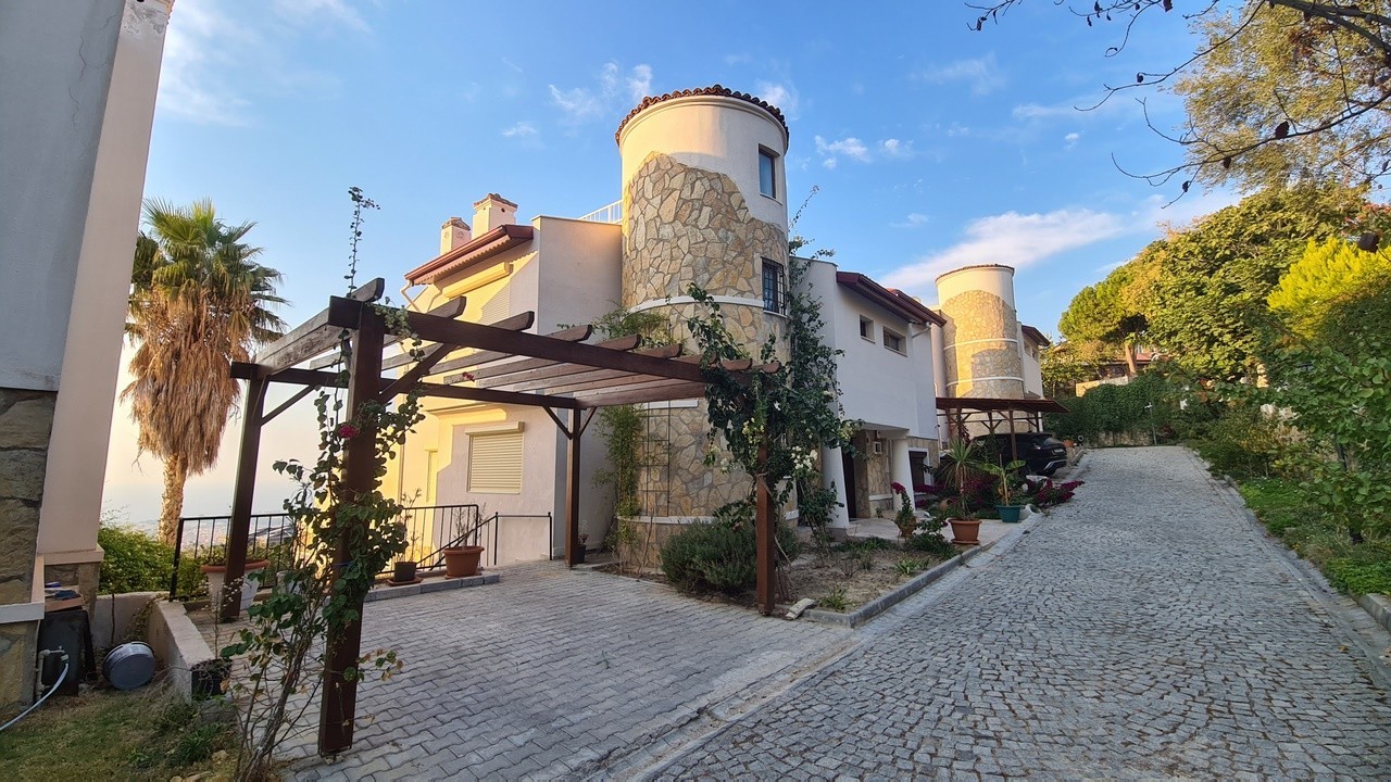 "Stunning 5-Bedroom Villa with Private Pool, Nature and Sea Views in Kuşadası Soğucak"