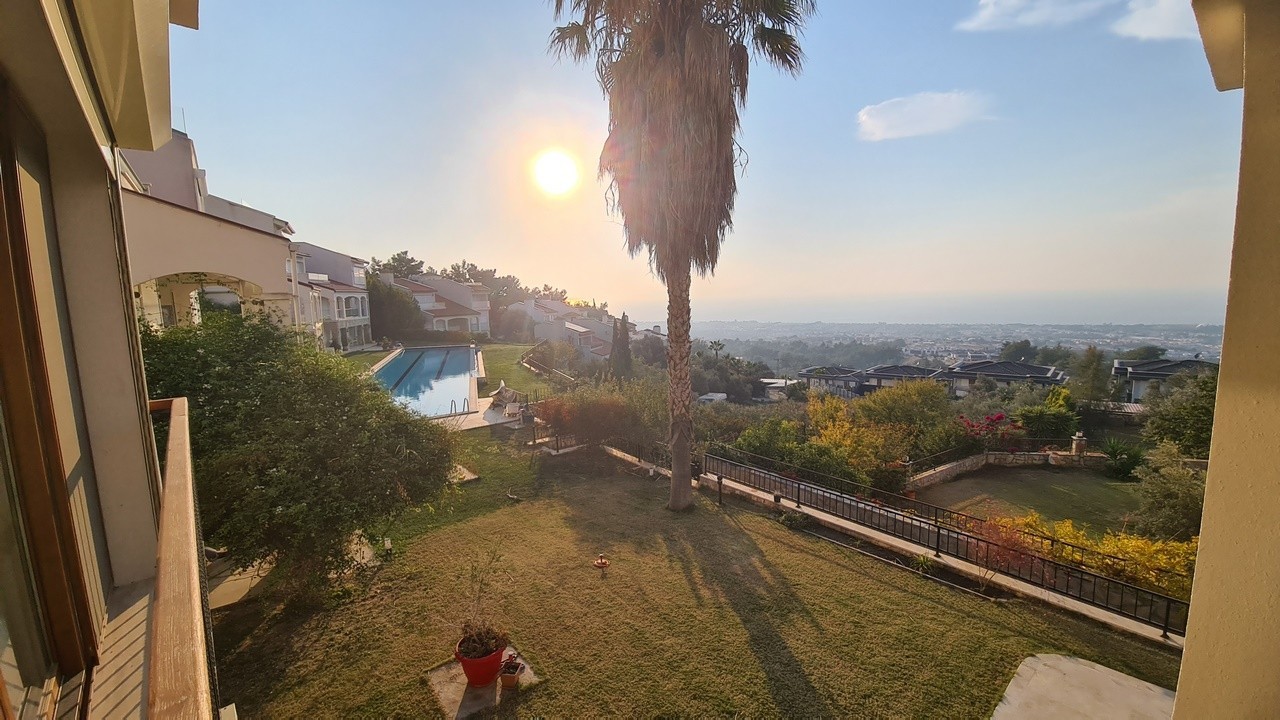 "Stunning 5-Bedroom Villa with Private Pool, Nature and Sea Views in Kuşadası Soğucak"