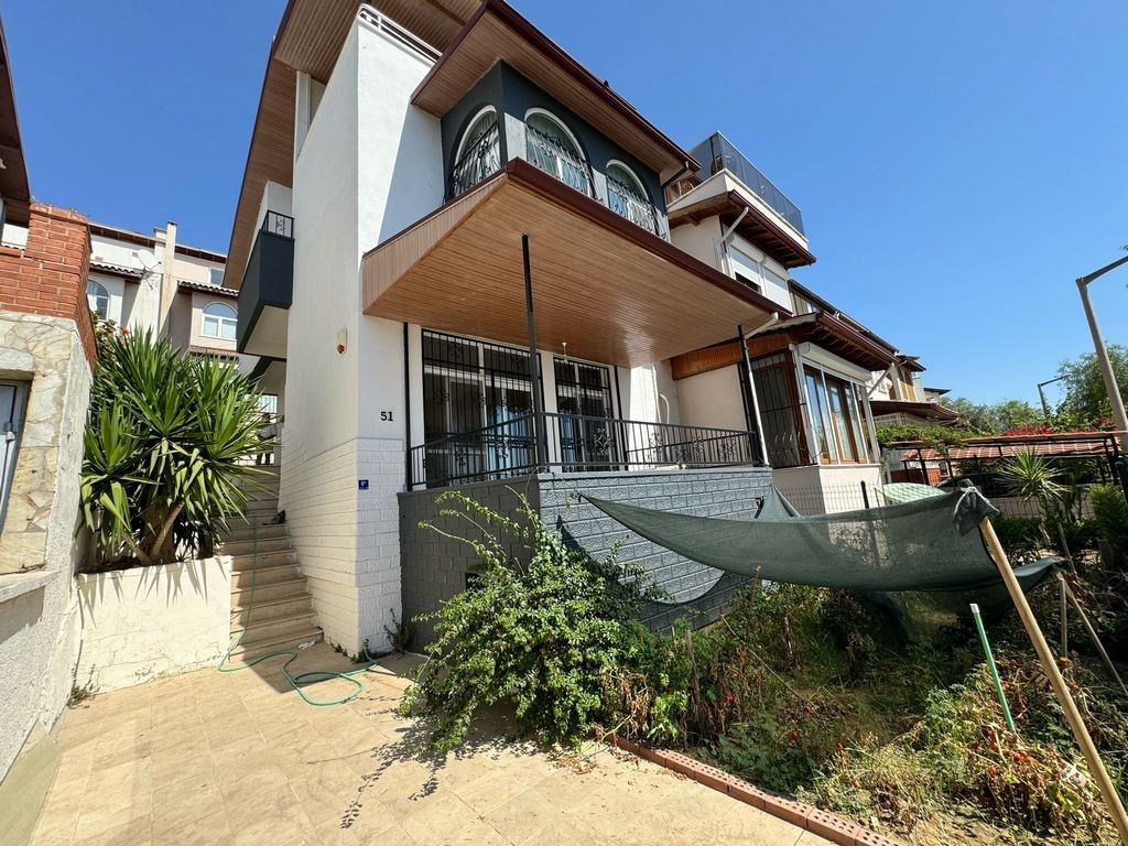 4-Bedroom Sea View Villa in a Prestigious Site, Walking Distance to the Beach and Town Center
