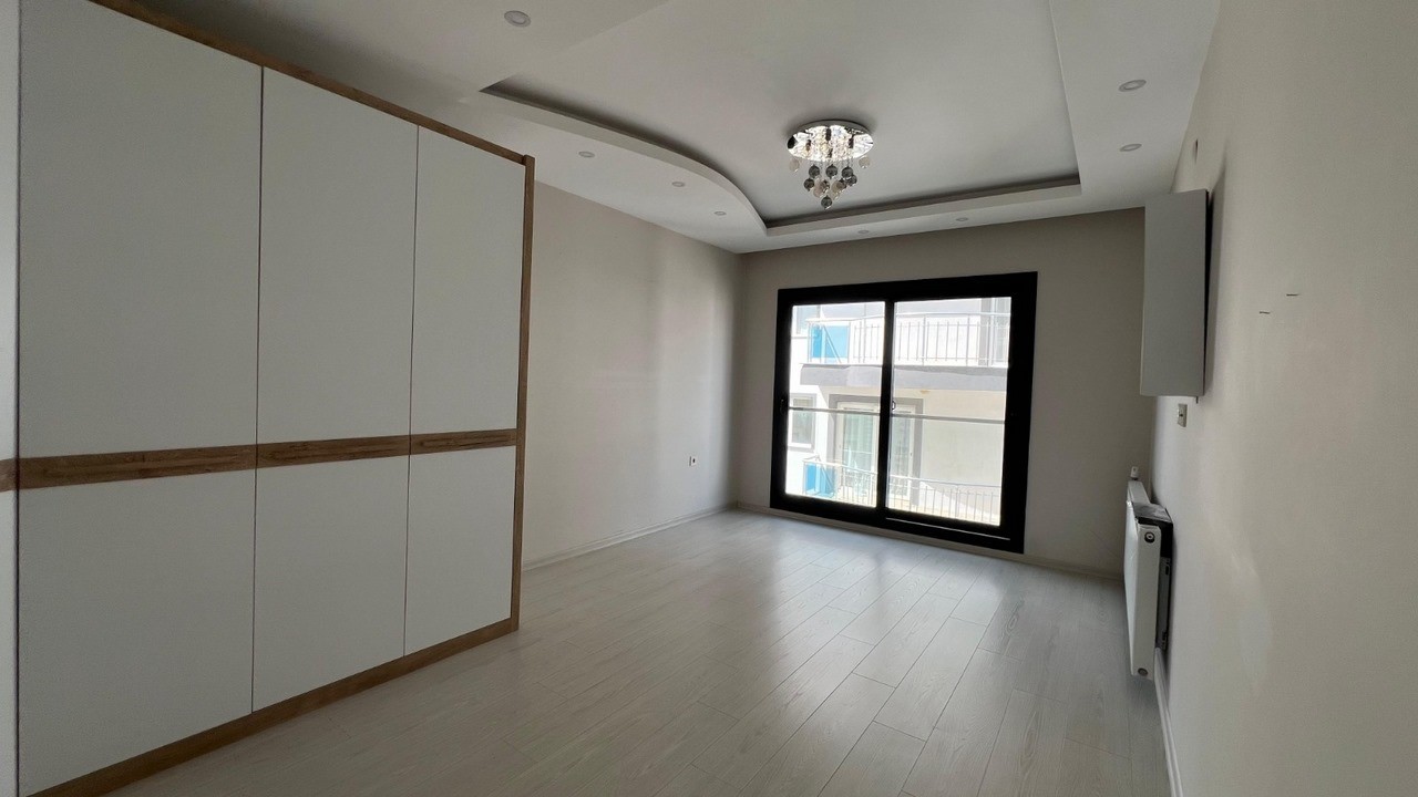 FOR SALE – APARTMENT IN A LUXURY COMPLEX IN THE CENTER OF KUŞADASI