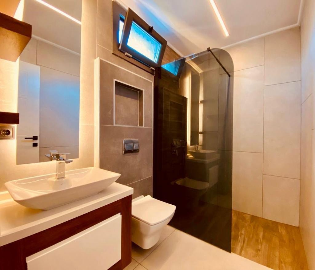 A Prestigious Ultra-Luxury Villa on a 540 m² Plot in the Heart of Kuşadası