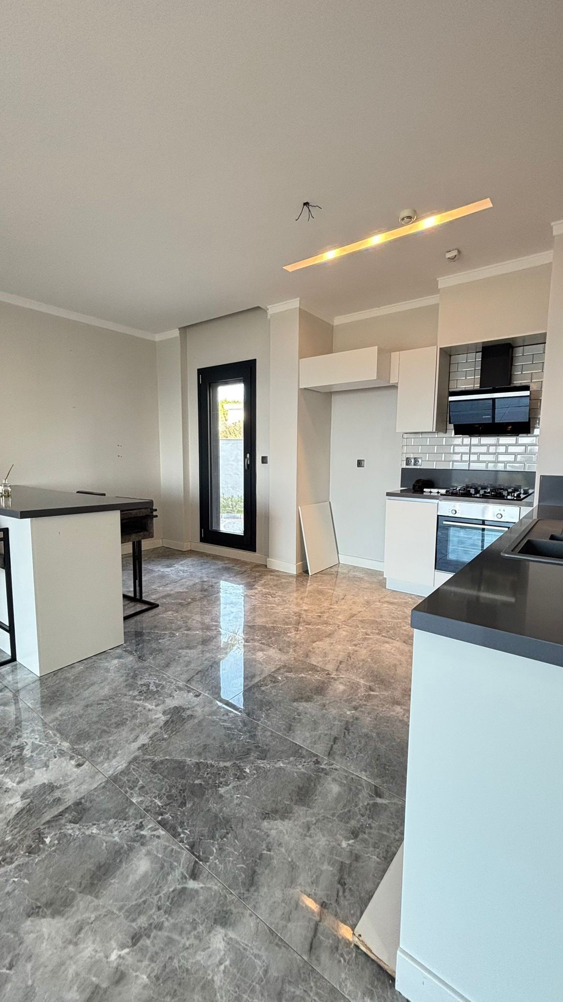 Apartment in a Boutique and Luxury Complex with Full Panoramic View in Kuşadası Kadınlar Denizi