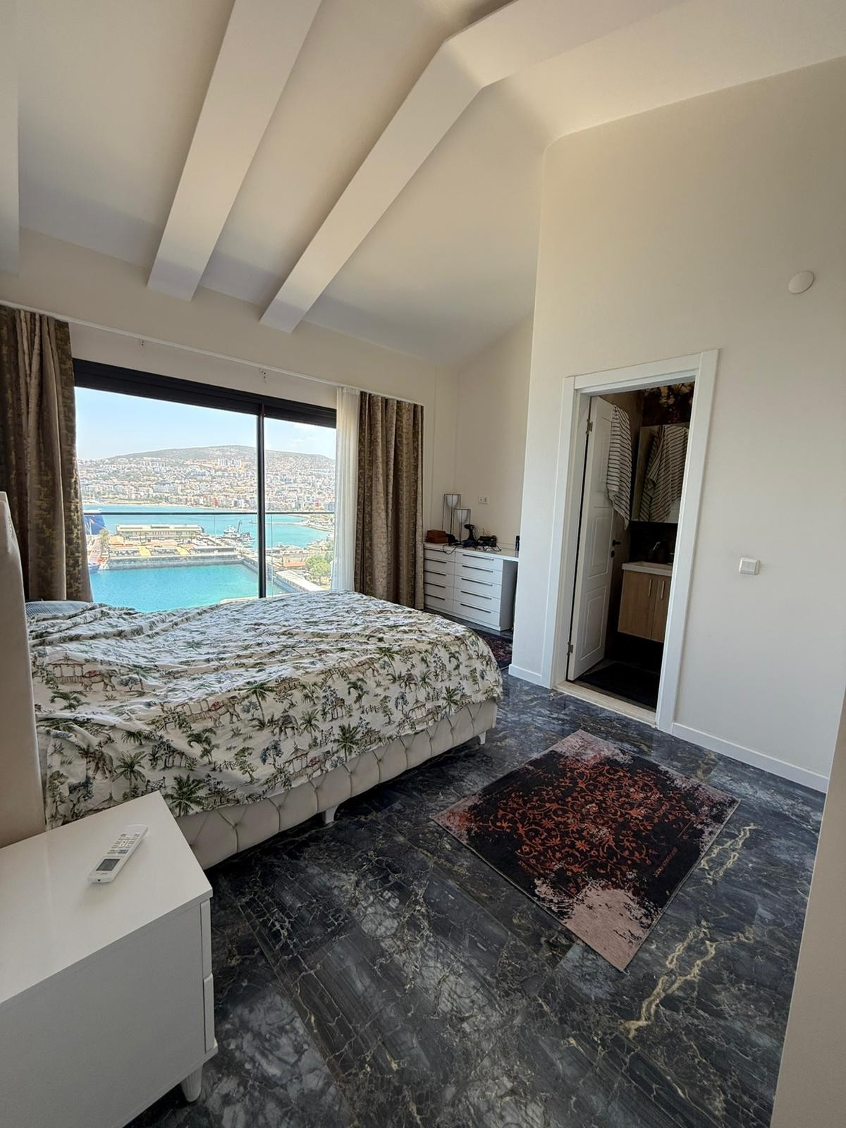 An Exclusive Seafront Villa in the Heart of Kuşadası