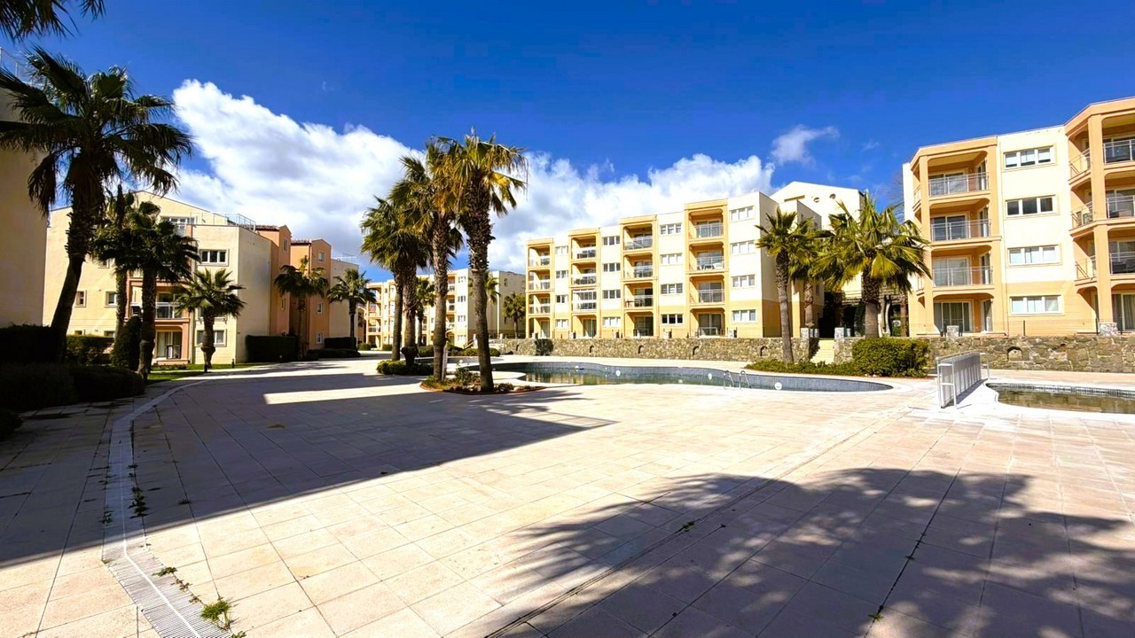 2 Bed Furnished Penthouse Apartment in Golf & Spa Resort in Kusadasi