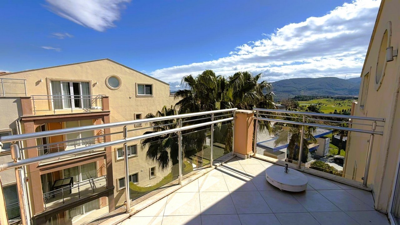2 Bed Furnished Penthouse Apartment in Golf & Spa Resort in Kusadasi