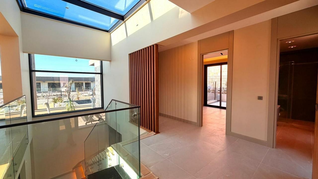 UNIQUE LUXURY VILLA WITH PRIVATE POOL & MODERN MEDITERRANEAN ARCHITECTURE IN KUŞADASI