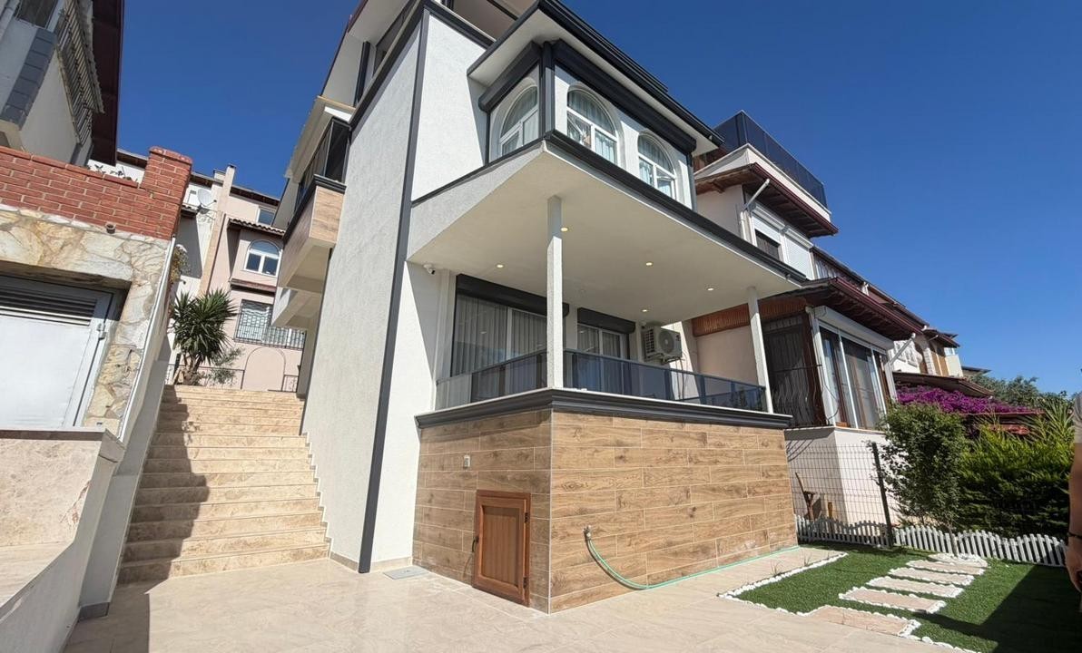 🌅Luxury Renovated Sea View Villa for Sale in Ladies Beach, Kuşadası🏡