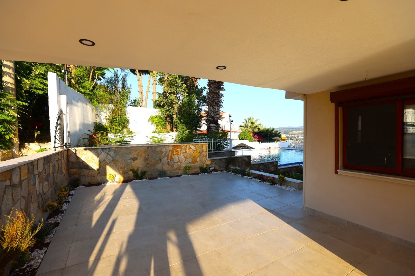 PRESTIGIOUS 6+1 VILLA WITH PANORAMIC SEA VIEWS & DIRECT POOL ACCESS | YAVANSU, KUŞADASI
