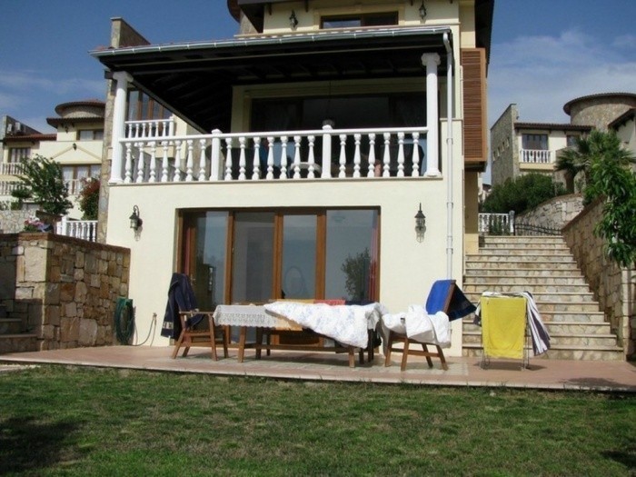 Detached Luxury Villa with Private Pool in Kusadasi Sogucak}