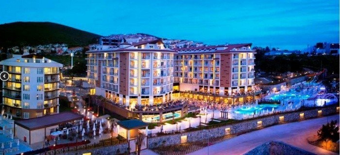 Роскошная полностью меблированная квартира с 1 спальней в Ramada Resort Kusadasi}