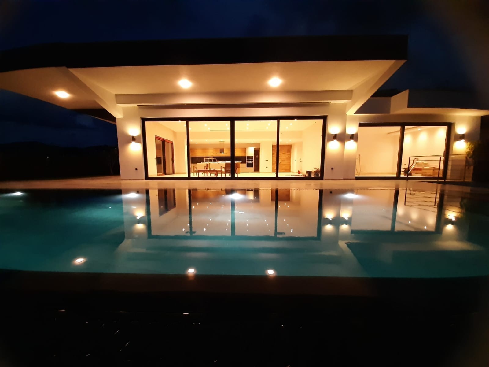 YALIKAVAK PALMARİNA LUXURY VİLLA'S