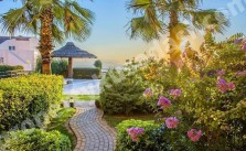 FULLY FURNİSHED 2 BEDROOMED RESIDENCE  GOLF CLUB}