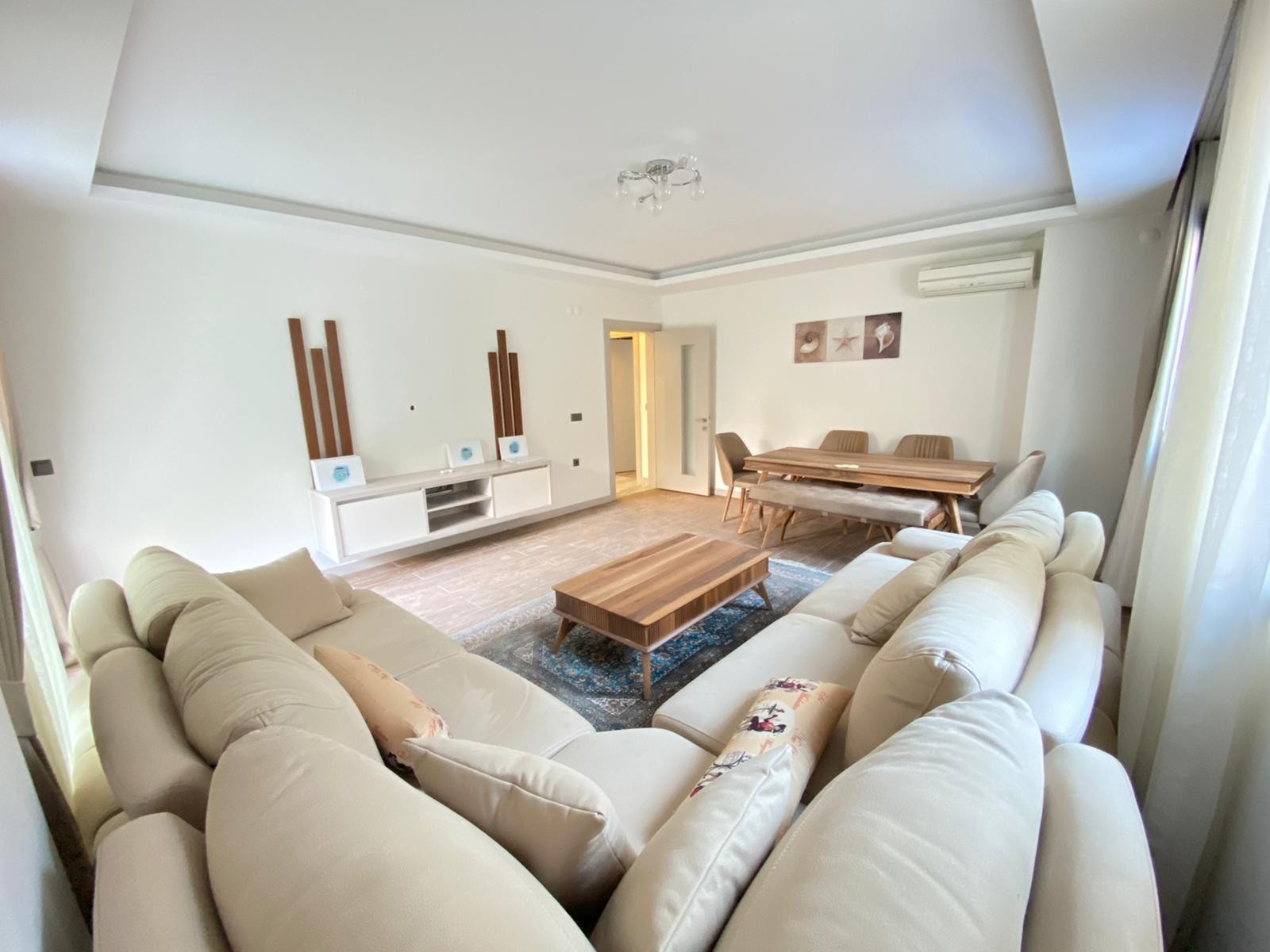 НОВЫЕ КВАРТИРЫ ПО ДОСТУПНОЙ ЦЕНЕ В ЦЕНТРЕ ГОРОДА КУШАДАСЫ.}