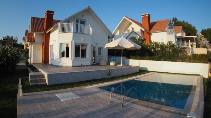 Detached 4 Bed Villa in Sogucak Kusadasi