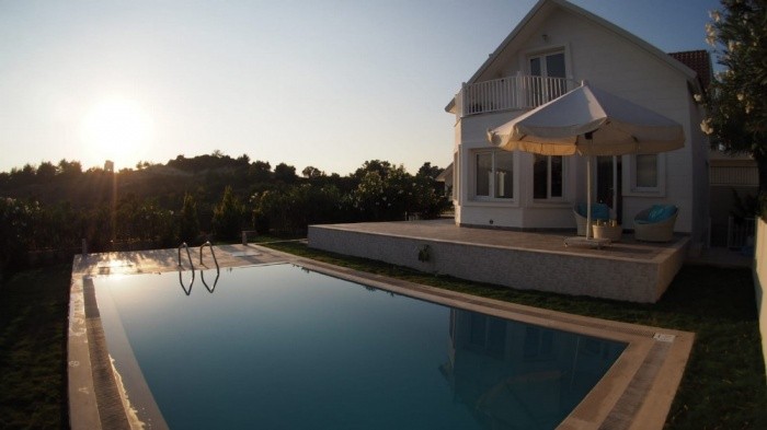 Detached 4 Bed Villa in Sogucak Kusadasi