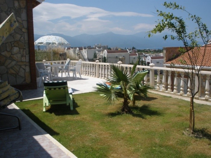 ОТДЕЛЬНАЯ ВИЛЛА ИЗ КАМНЯ В КУШАДАСЫ.