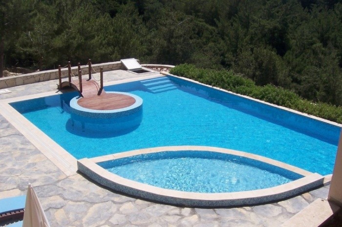 ОТДЕЛЬНАЯ ВИЛЛА С ЧАСТНЫМ БАССЕЙНОМ В КУШАДАСЫ.