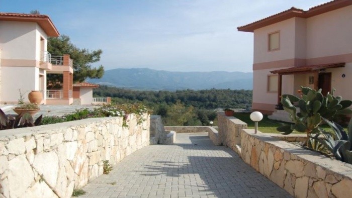 ОТДЕЛЬНАЯ ВИЛЛА С ЧАСТНЫМ БАССЕЙНОМ В КУШАДАСЫ.