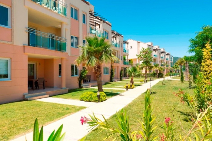 2 Bed Furnished Apartment in Golf & Spa Resort Kusadasi
