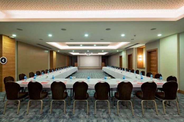 Роскошная полностью меблированная квартира с 1 спальней в Ramada Resort Kusadasi