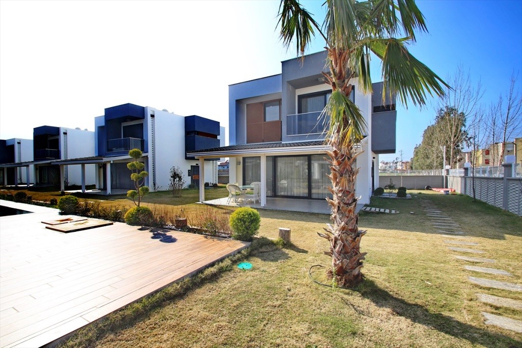 3 Bedroomed Villas for Sale in Long Beach Davutlar Kusadasi