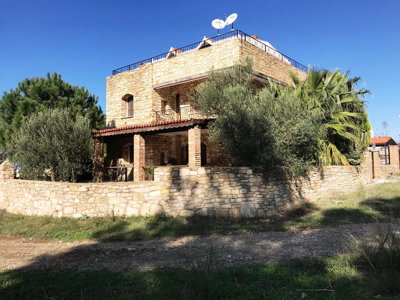 Detached Stone Villa with Private Garden Private Pool in Kusadasi