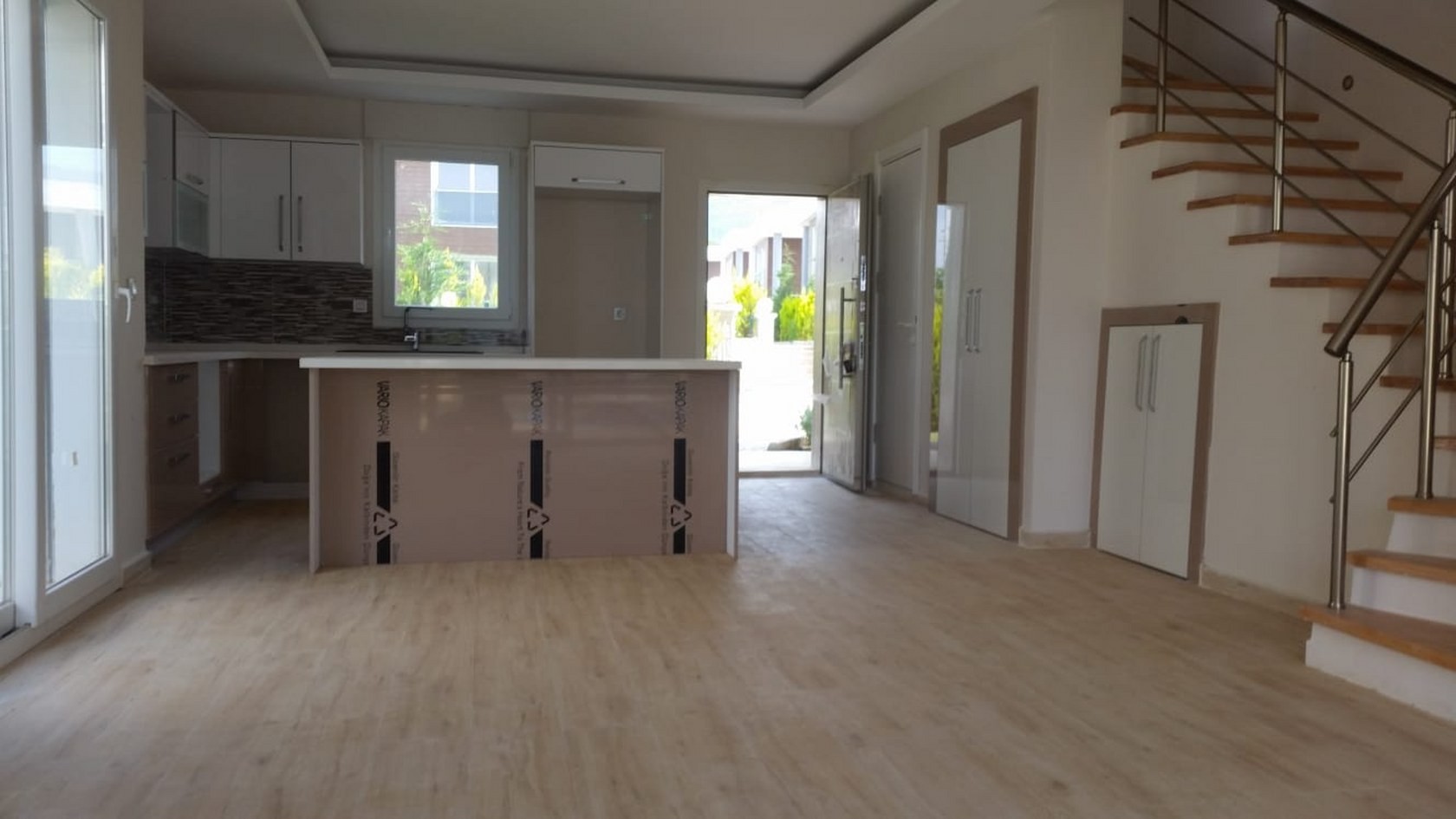 НОВАЯ ВИЛЛА В КУШАДАСЫ.